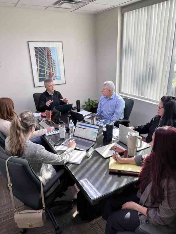 finančního zprostředkovatele - foto 4