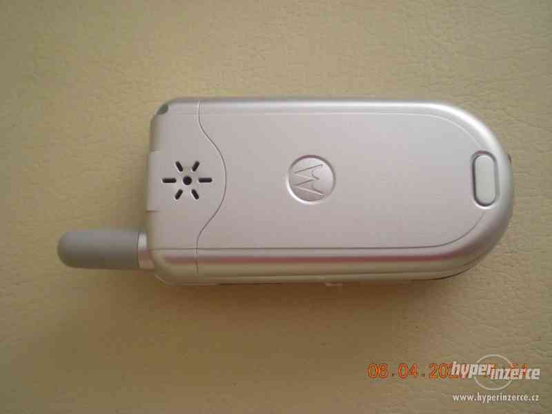 Motorola V180 - funkční véčkový telefon - foto 5