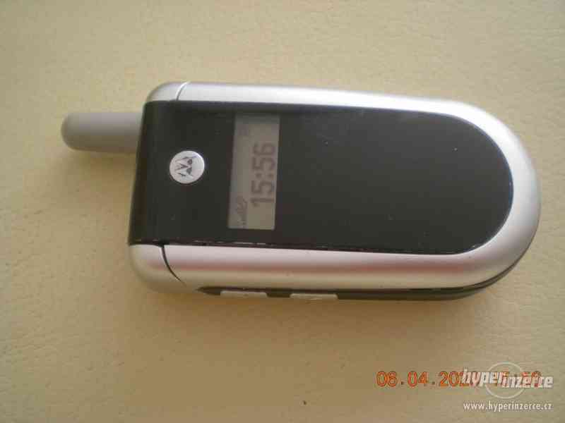 Motorola V180 - funkční véčkový telefon - foto 12
