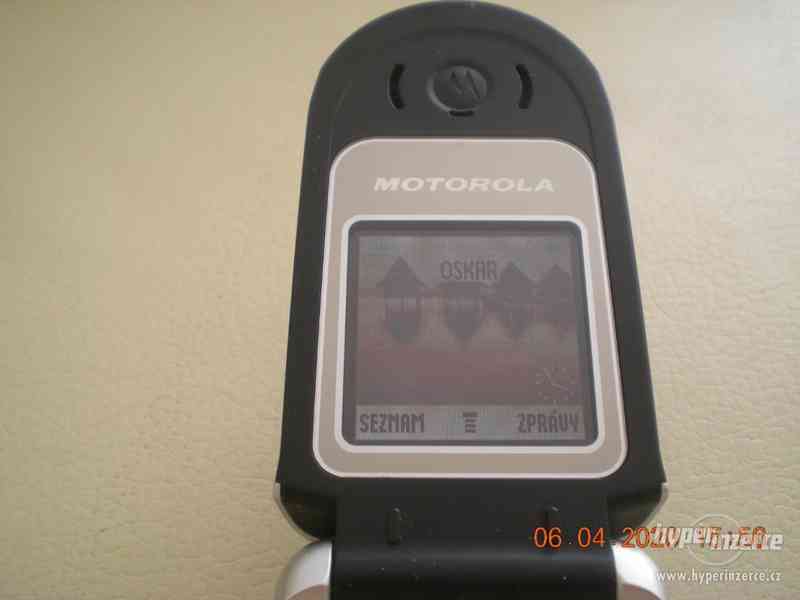 Motorola V180 - funkční véčkový telefon - foto 14