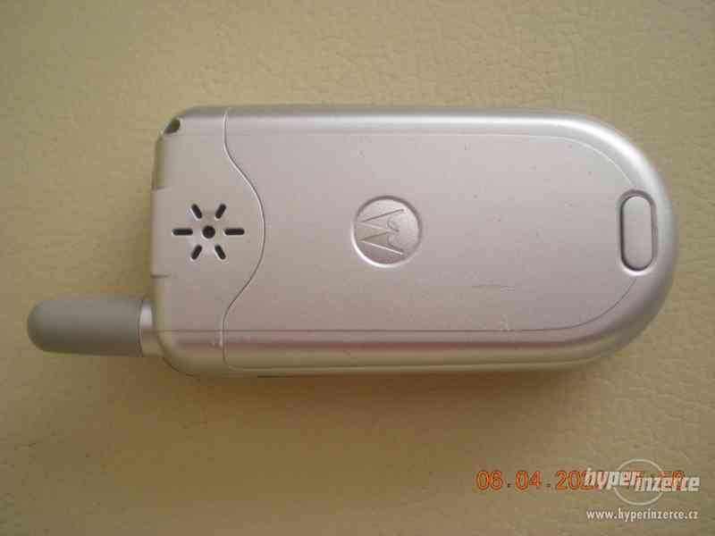 Motorola V180 - funkční véčkový telefon - foto 21