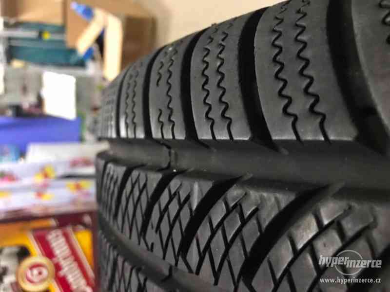 Nové zimní pneumatiky Continental, 205/65 R 16C - foto 7