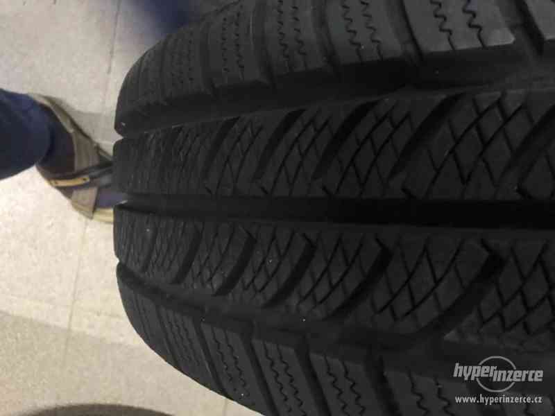 Nové zimní pneumatiky Continental, 205/65 R 16C - foto 8