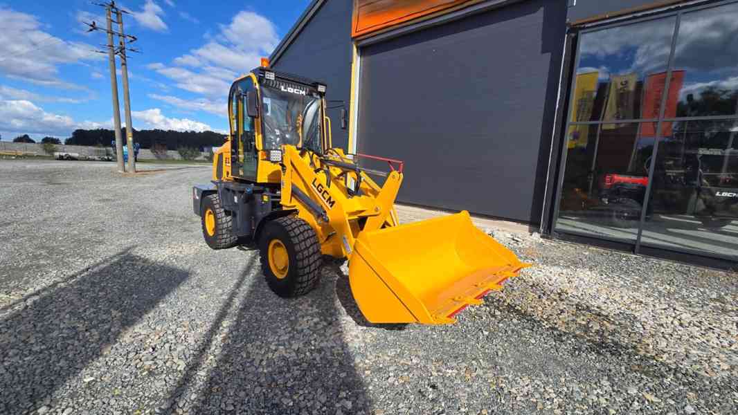 Kloubový nakladač LGCM LGE20 4×4 s kabinou - foto 11