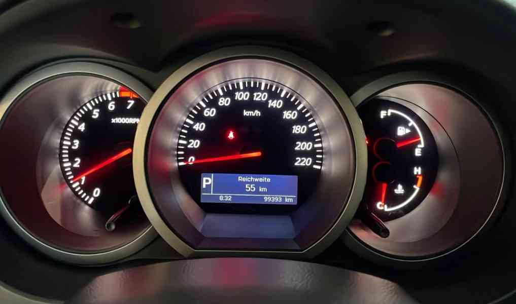 Suzuki Grand Vitara 2.4i Comfort benzín 122kw - foto 10