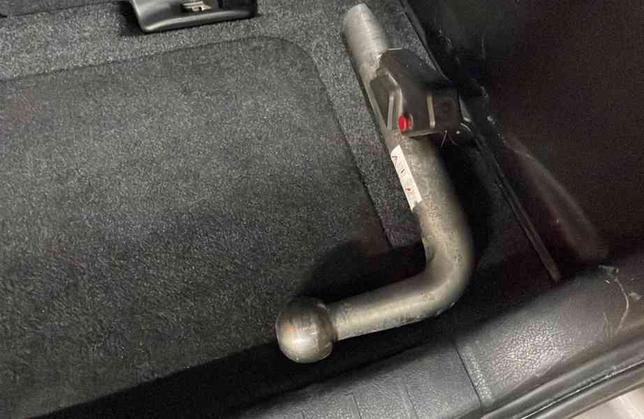 Suzuki Grand Vitara 2.4i Comfort benzín 122kw - foto 19