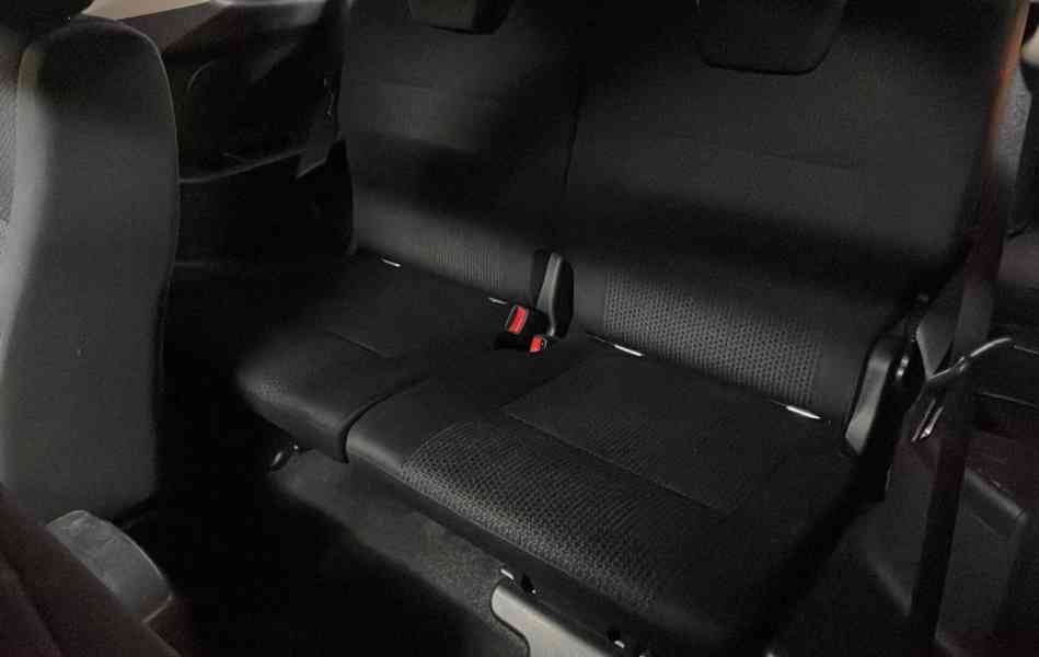 Suzuki Grand Vitara 2.4i Comfort benzín 122kw - foto 11