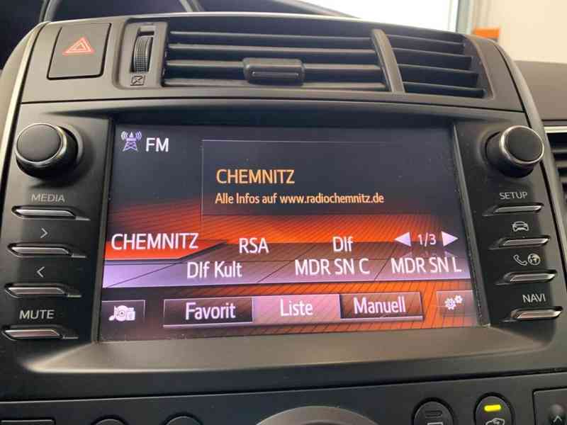 Toyota Verso 1,8i COMFORT benzín 108kw - foto 3