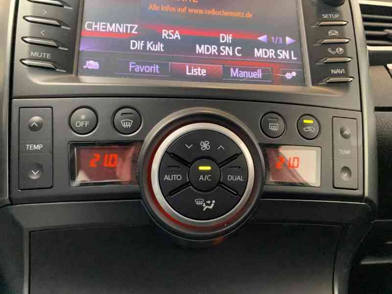 Toyota Verso 1,8i COMFORT benzín 108kw - foto 5