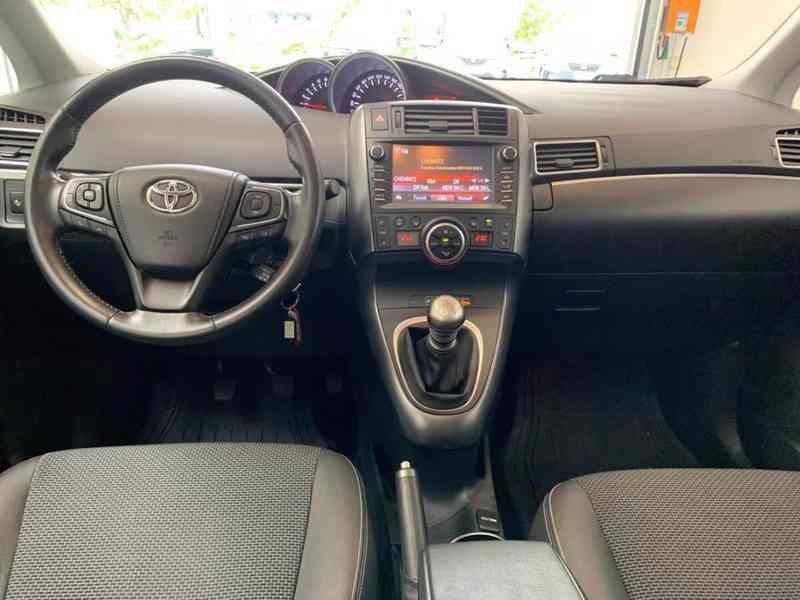 Toyota Verso 1,8i COMFORT benzín 108kw - foto 21