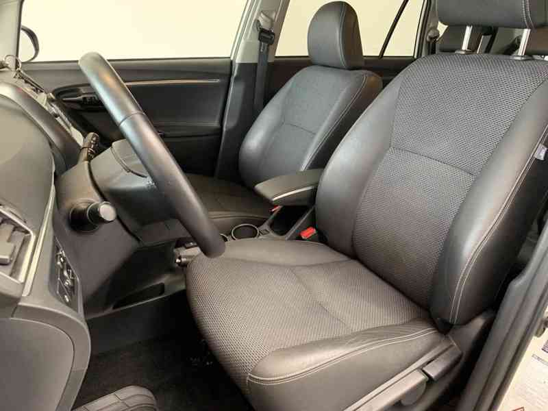 Toyota Verso 1,8i COMFORT benzín 108kw - foto 10
