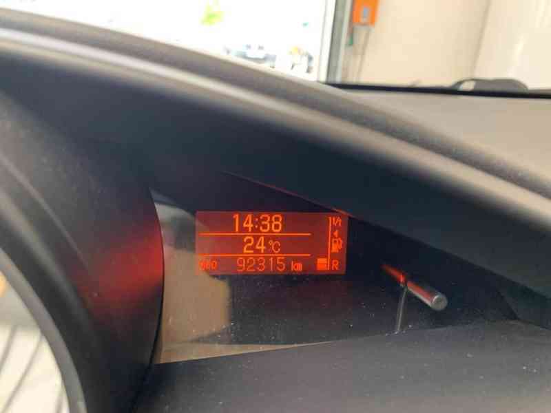 Toyota Verso 1,8i COMFORT benzín 108kw - foto 22