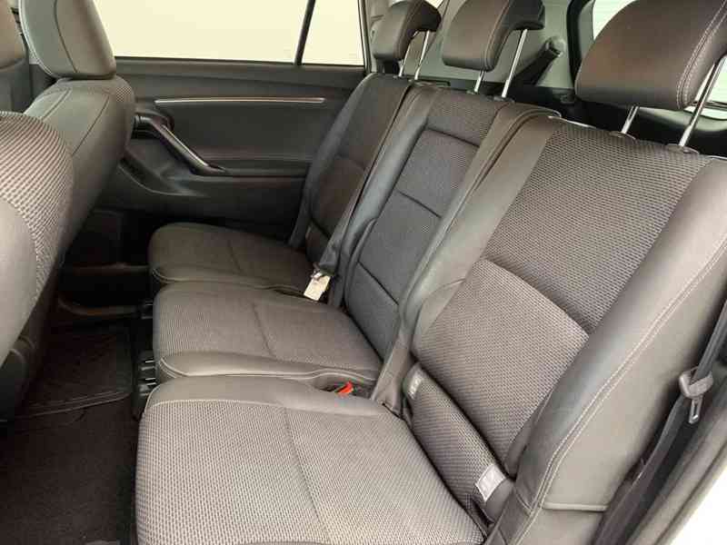 Toyota Verso 1,8i COMFORT benzín 108kw - foto 23