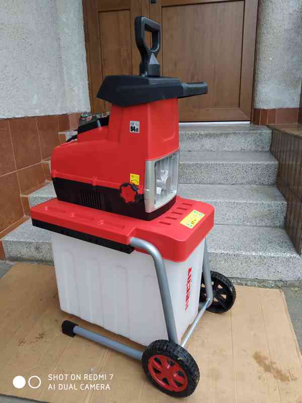 Prodám elektrický Válcový drtič Hecht 6285 XL.-2800 W.   - foto 5