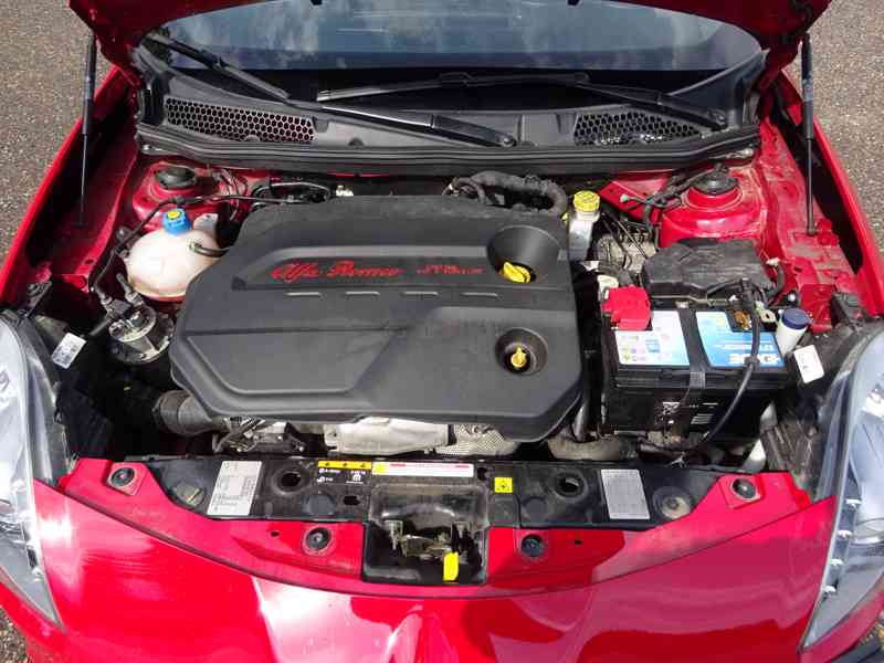 Alfa Romeo 1.6 JTD Guilette r.v.2018 1.Maj.serv.kníž.ČR - foto 17