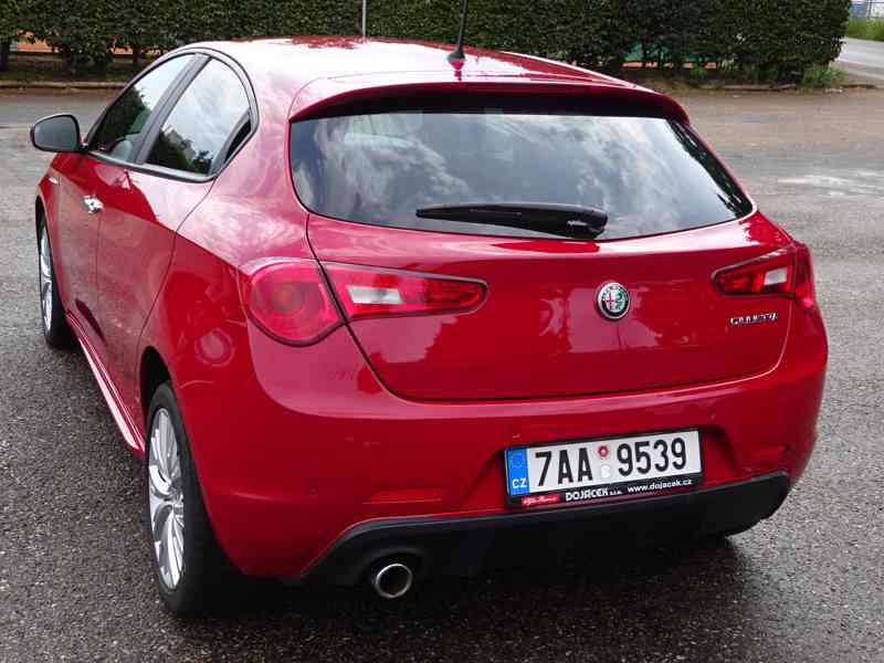 Alfa Romeo 1.6 JTD Guilette r.v.2018 1.Maj.serv.kníž.ČR - foto 4