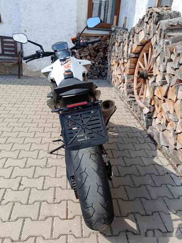 KTM DUKE 890 R - foto 15