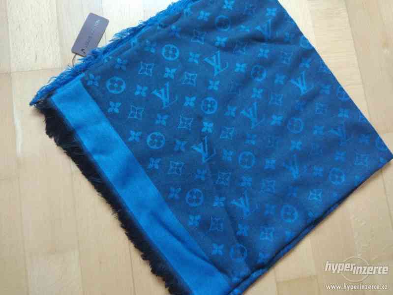 Modrý šátek LV Louis Vuitton - foto 2