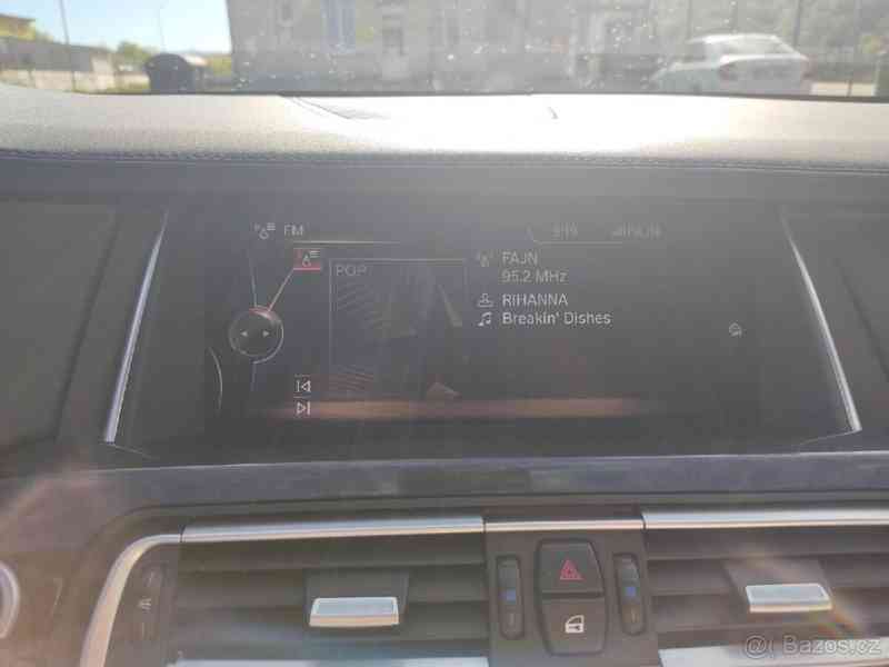 BMW Řada 7 3,0   730d - foto 11