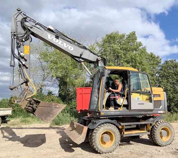 17t bagr Volvo EW140D vývody 4lopaty klima kamera - foto 3