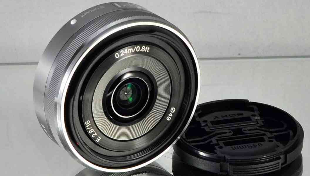 Sony E 16mm f/2,8 **APS-C  širokoúhlý, E mount - foto 4