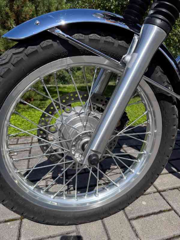 Kawasaki W800 13tKm - foto 13