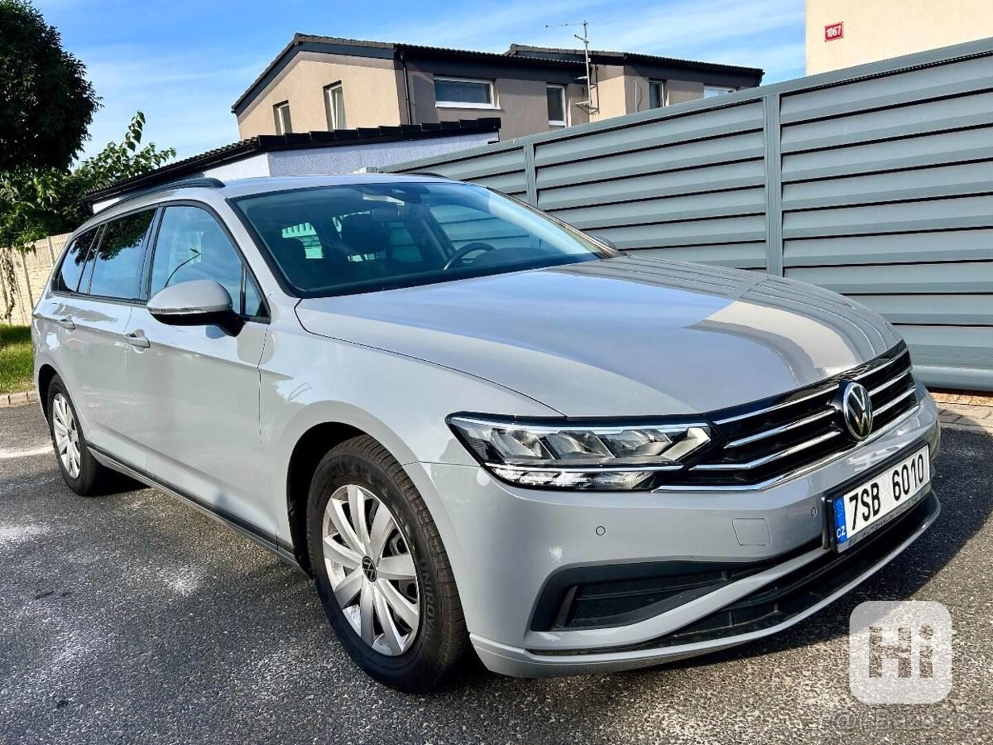 Volkswagen Passat 2,0   TDi 90kW B8 DSG KAMERA NOVÁ ST - foto 1
