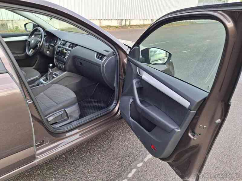 Škoda Octavia 1,6   TDI 81 kW – perfektní stav - foto 8