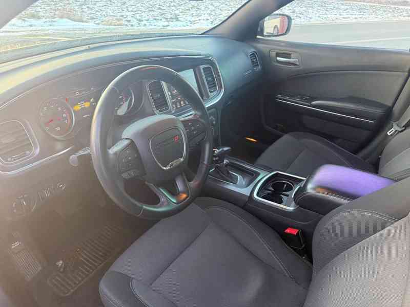 Dodge Charger 3,6 SE RWD 2015 TOP CENA !! - foto 13