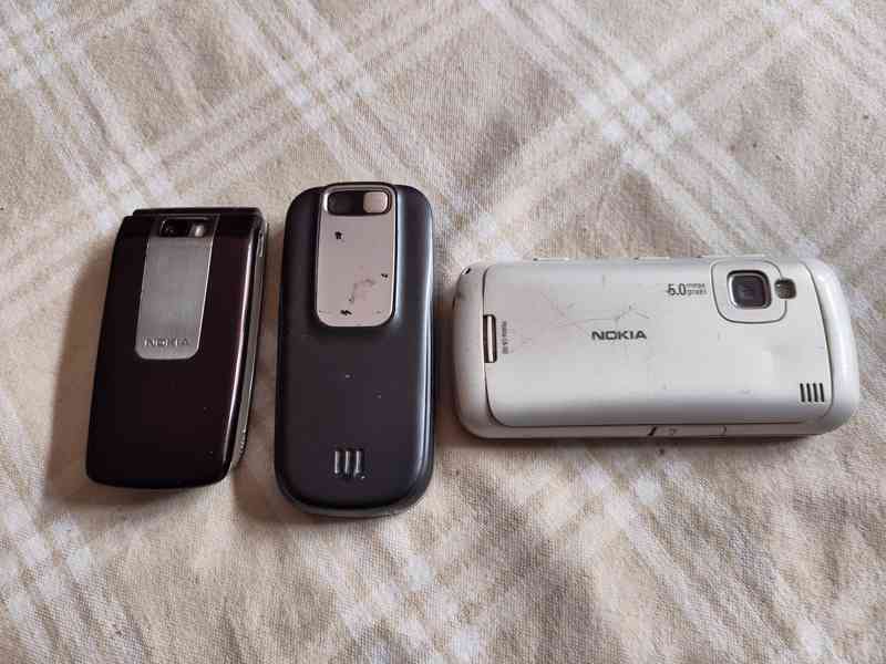 Mobilní tlačítkové telefony Nokia č.2 - foto 8