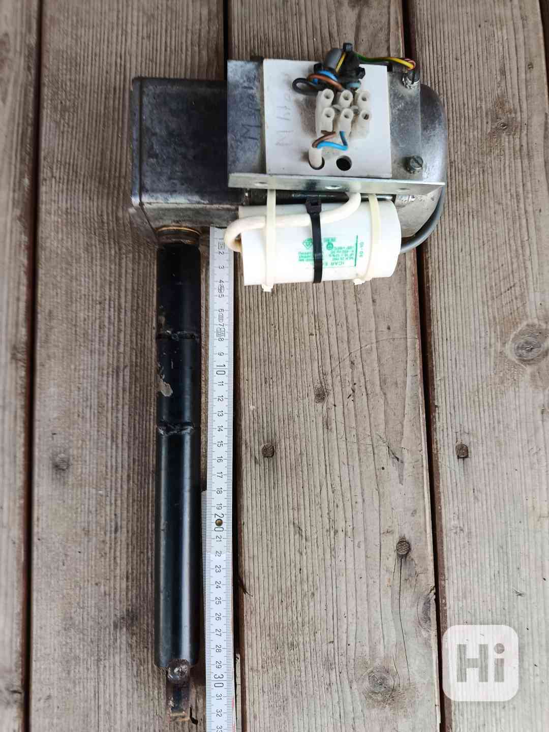 Servomotor  - foto 1