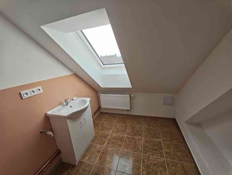 Pronájem bytu 3+1 88 m², Pardubice - Zelené Předměstí - foto 8