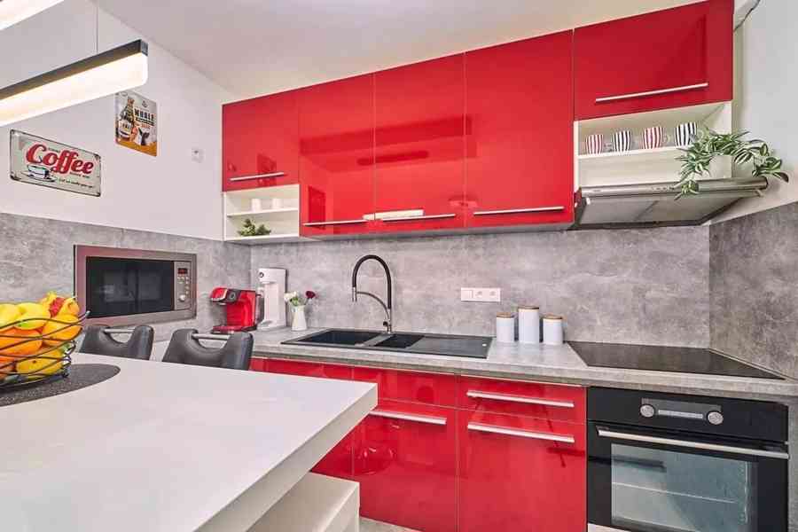 Pronájem bytu 2+kk 65 m² - foto 8
