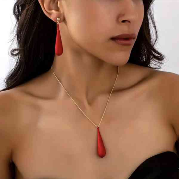 Luxusní sada šperků pro moderní ženu - 4 varianty  - foto 2