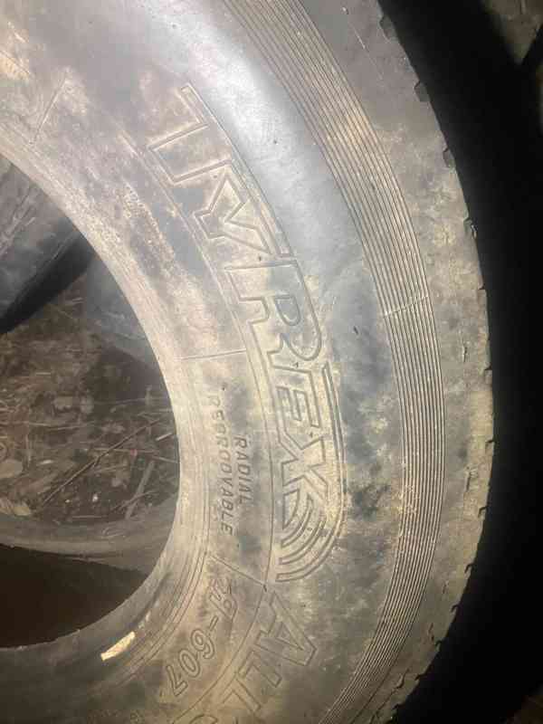 Tyrex PNEU NAVES 385/65 R22,5 160K POUZITE - foto 2