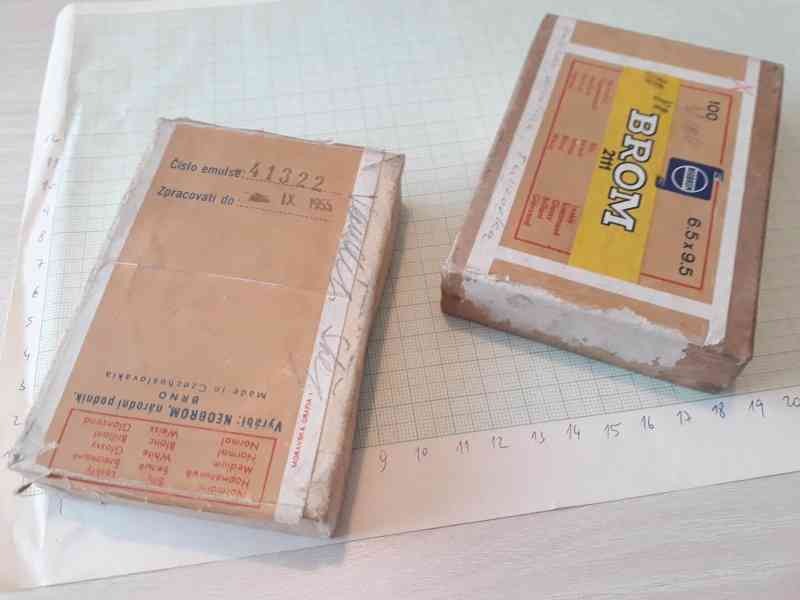  Brom 2111 - prázdná krabička od fotopapíru  - foto 2