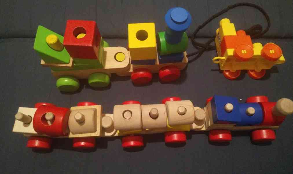 Chůvičky SENCOR, dřevěné kostky, hračky, vláčky, Barbie Pets - foto 8