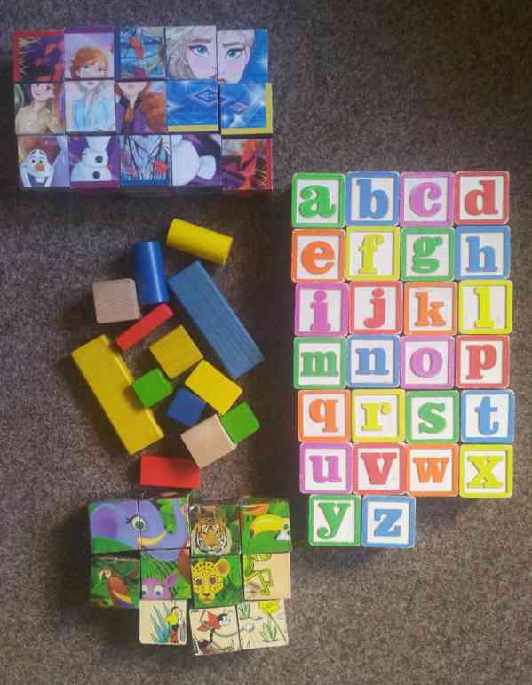 Chůvičky SENCOR, dřevěné kostky, hračky, vláčky, Barbie Pets - foto 13