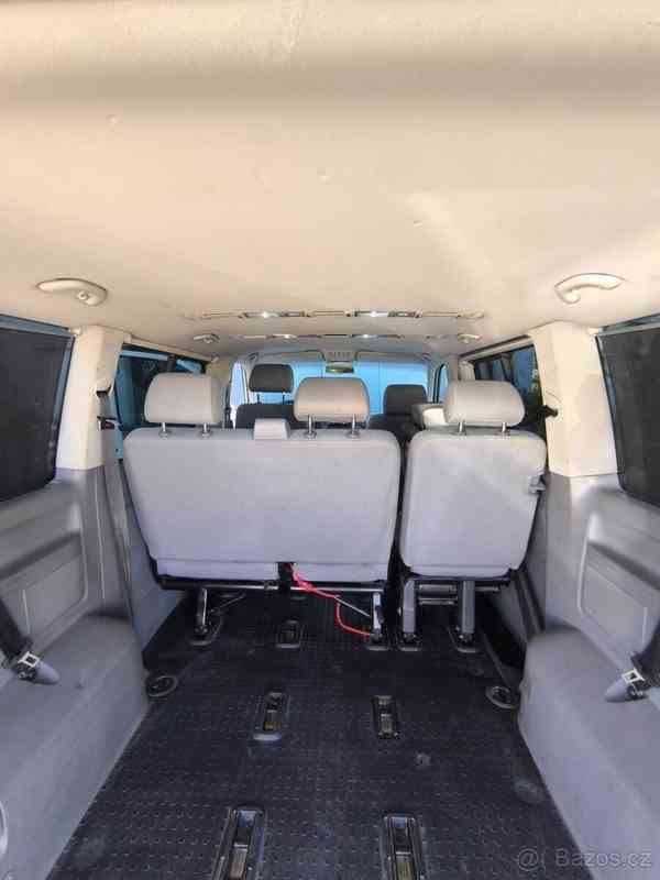 Volkswagen Caravelle 2,5 - foto 4