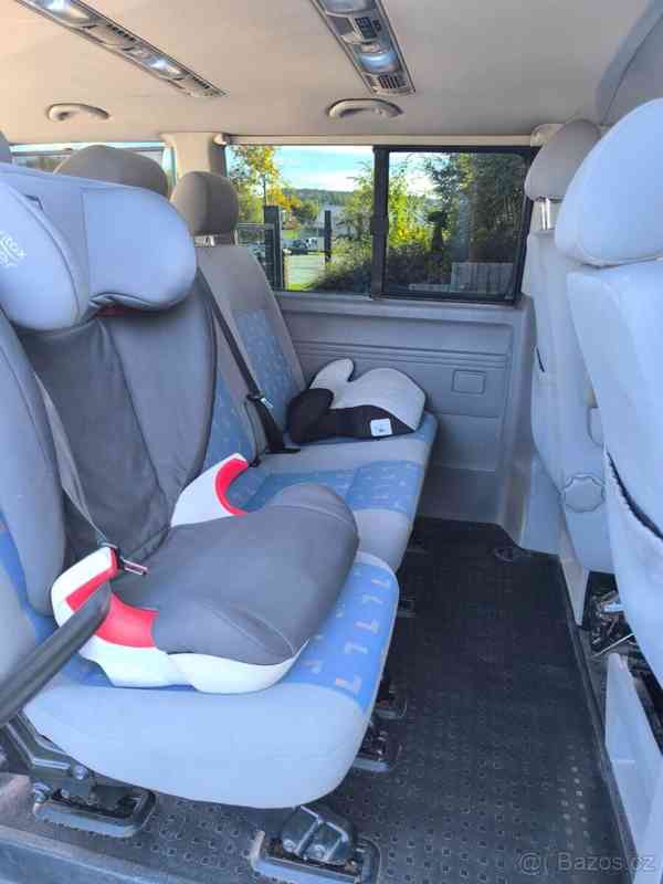 Volkswagen Caravelle 2,5 - foto 7