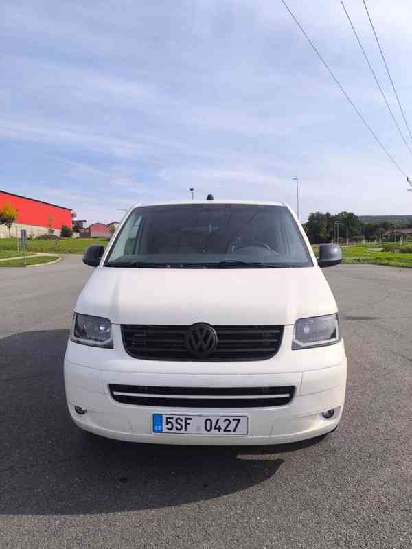 Volkswagen Caravelle 2,5 - foto 1