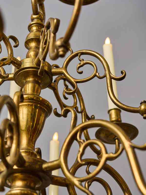 Monumentální mosazný korunní lustr 18 žárovek - foto 7