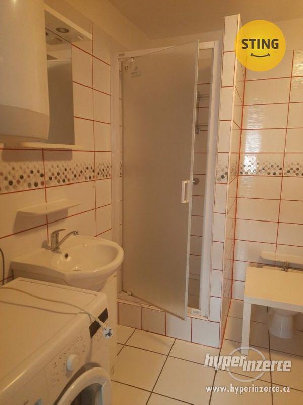 Pronájem jednopokojového bytu v centru Bystřice nad Pernštejnem. - foto 3