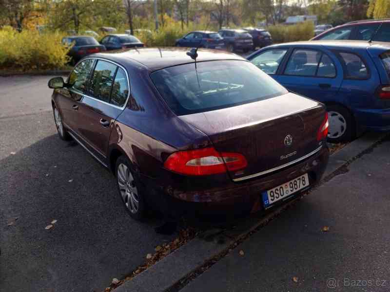 Škoda Superb 2,0   II - foto 6