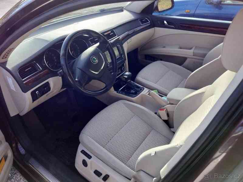 Škoda Superb 2,0   II - foto 5