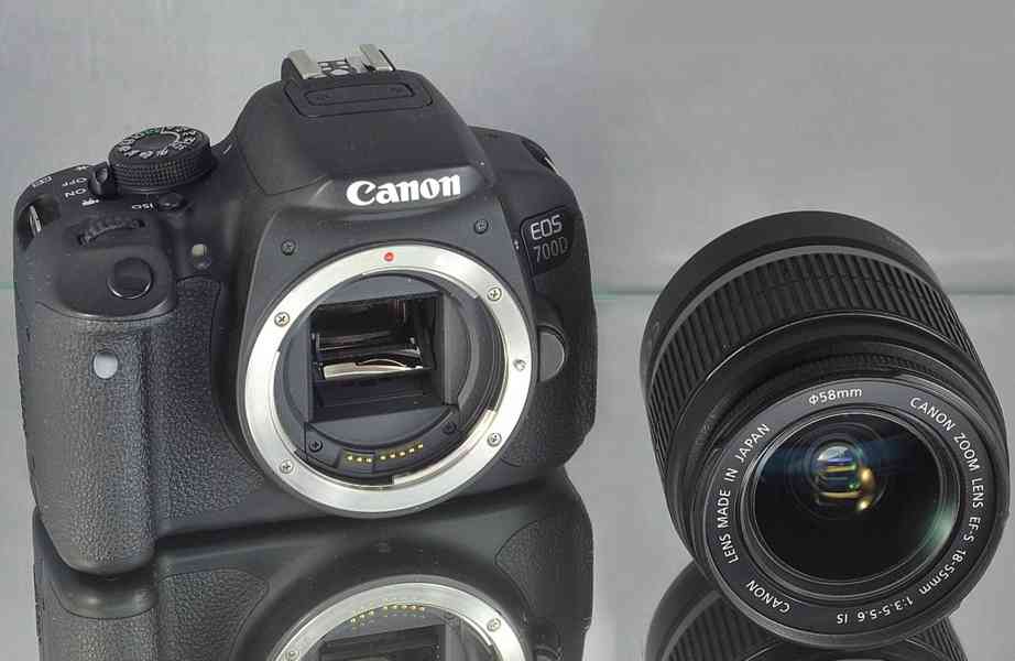Canon EOS 700D + EF-S 18-55mm IS 13 000 Exp - foto 5