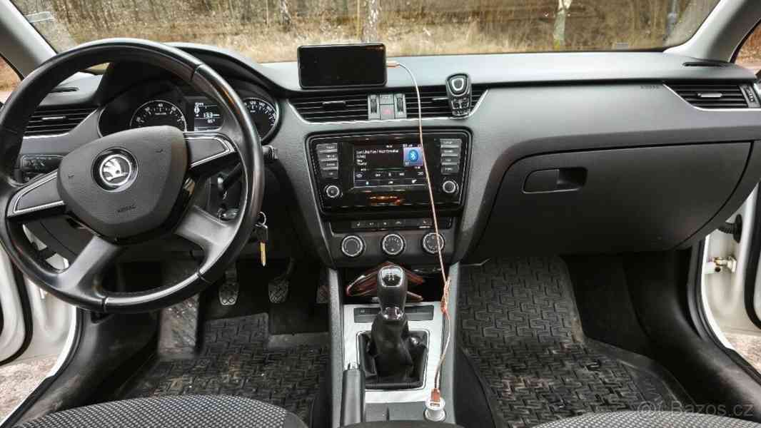 Škoda Octavia 1,2   Prodám - foto 7