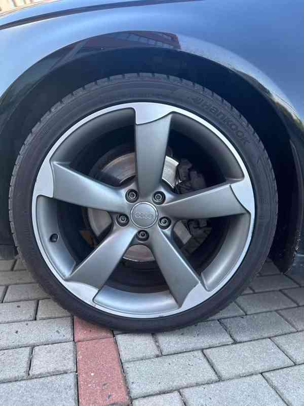 Audi A4 B8 - foto 9