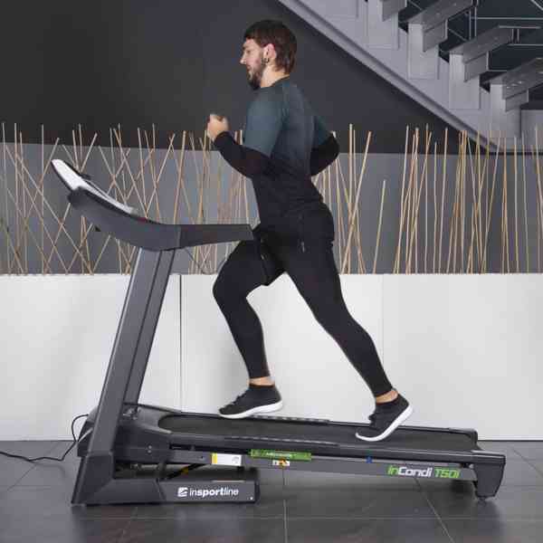 Výkonný běžecký pás | nosnost 140 kg • 20 km/h • el. sklon | - foto 10