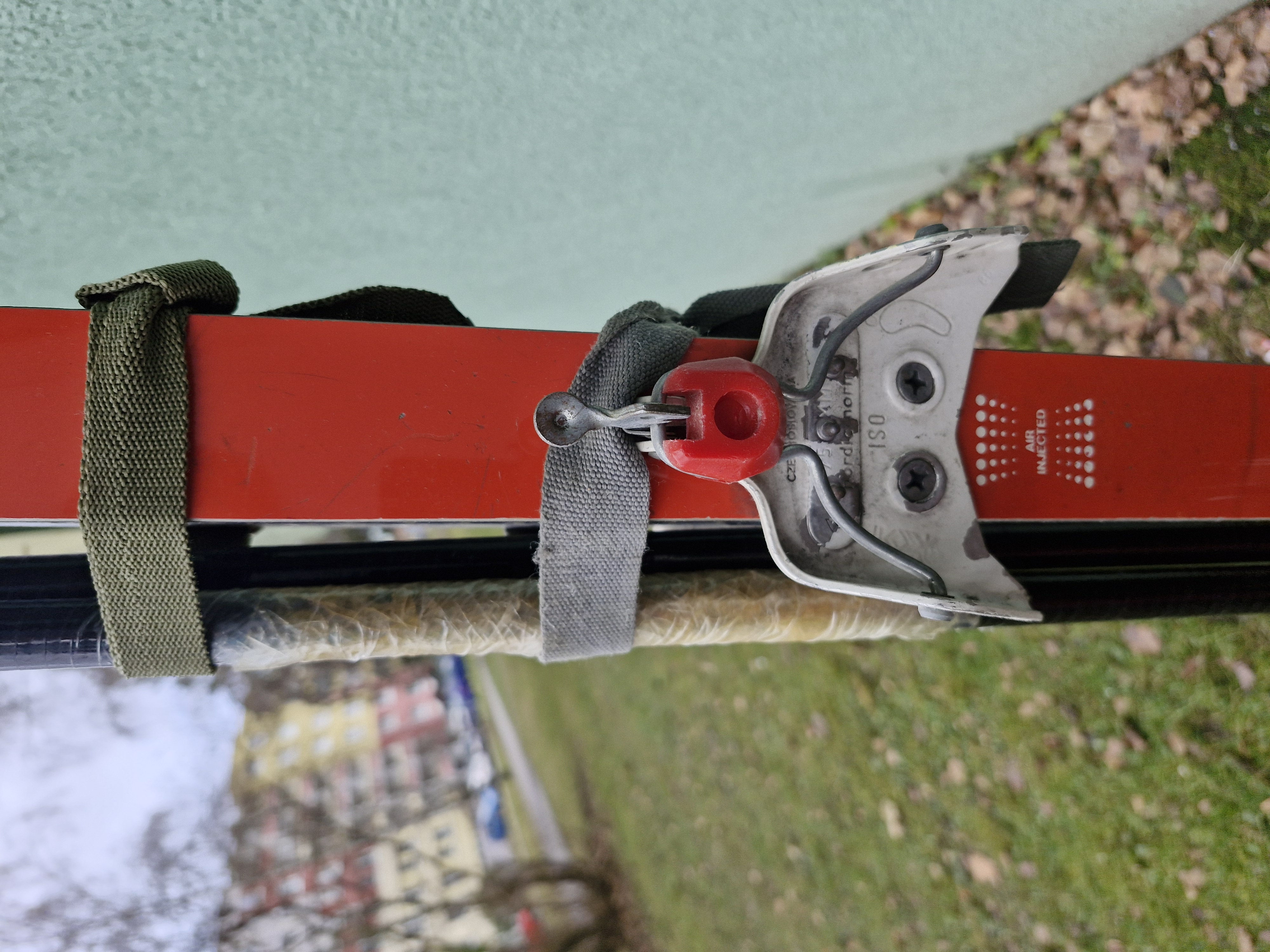 Běžky Rossignol (červené), hůlky a sjezd. boty nadměrná vel. - foto 7